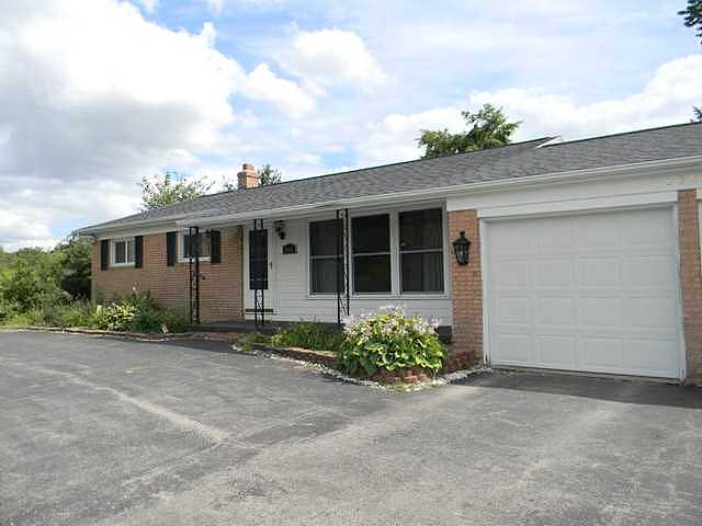 W Willow Hwy, Lansing, MI 48917 