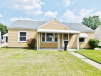 26640 Ridgemont St, Roseville, MI 48066 