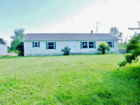 9343 Sober Rd, Fowlerville, MI 48836 