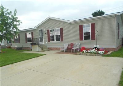 8641 Anthony Drive, Newport, MI 48166 