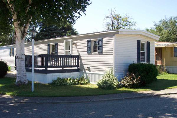 609 Barefoot Ln, Port Sanilac, MI 48469 