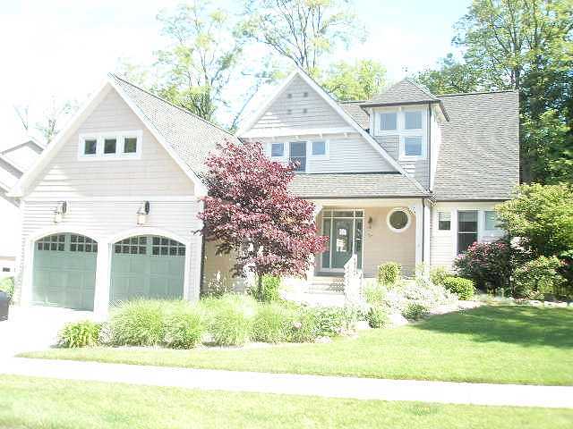 Streamwood, South Haven, MI 49090 