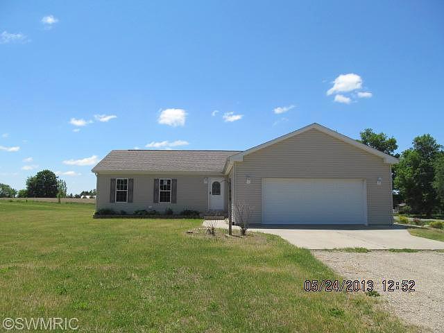 51St, Lawrence, MI 49064 