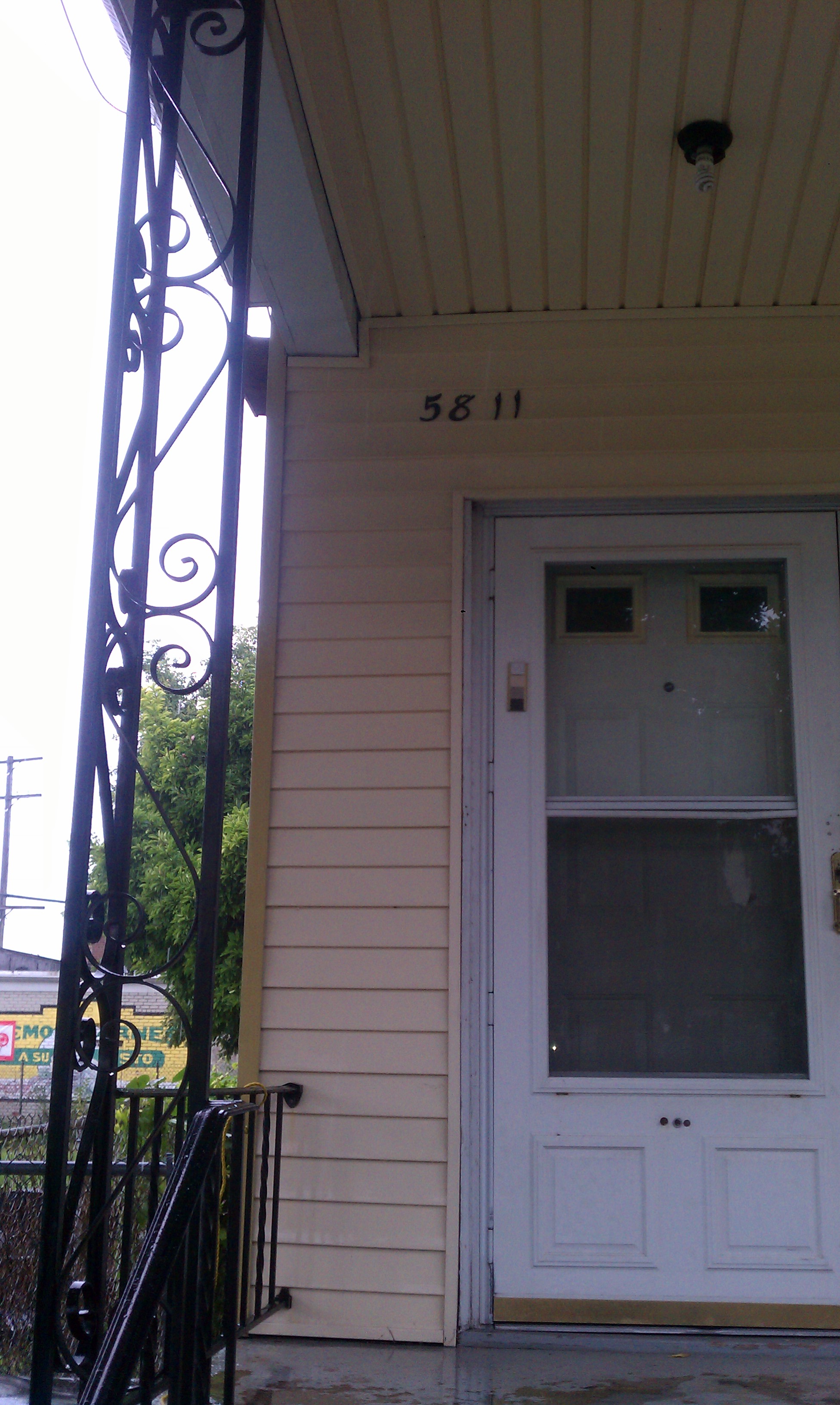 5811 Chopin St, Detroit, MI 48210 