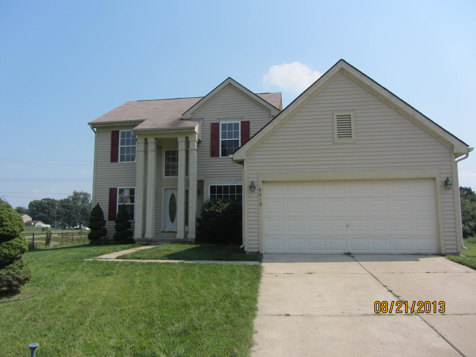 6219 2nd St, Romulus, MI 48174 