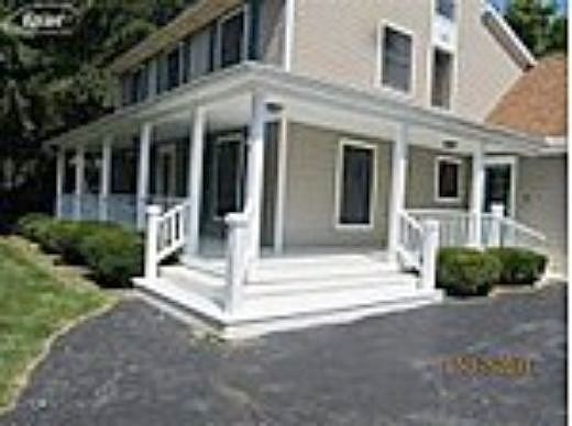 Katrine, Fenton, MI 48430 