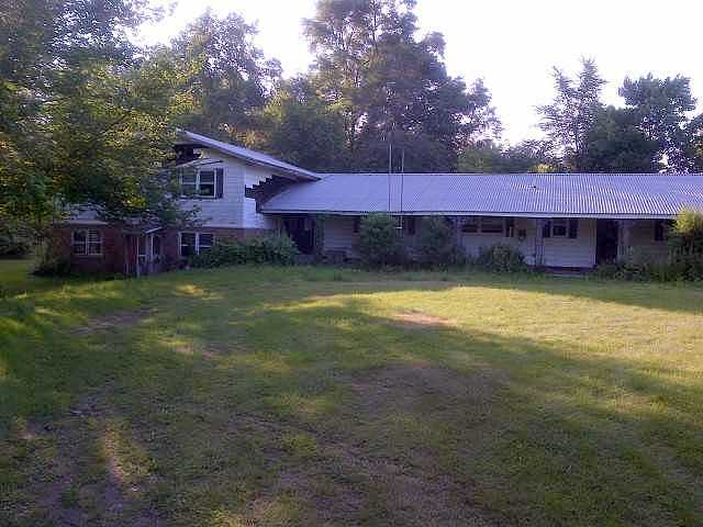 Lone Tree, Milford, MI 48380 