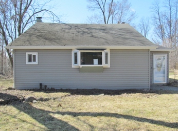 592 Overlook St, White Lake, MI 48386 