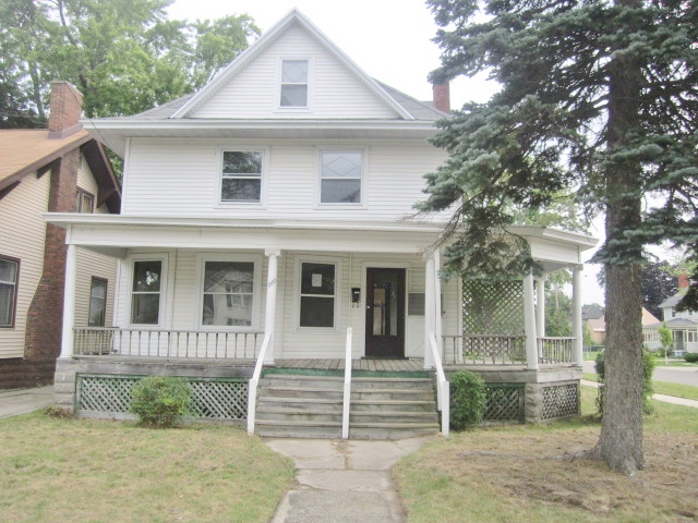 1392 5th St, Muskegon, MI 49441 