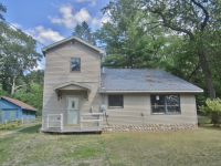 9450 Catalpa Ave, Newaygo, MI 49337 