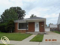 Highland Ave, Lincoln Park, MI 48146 
