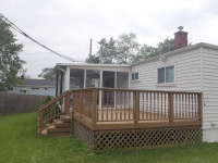 Farnham Ave, Lincoln Park, MI 48146 