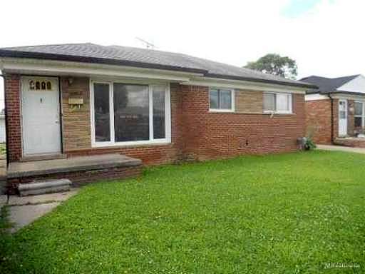 Airport Rd, Fraser, MI 48026 