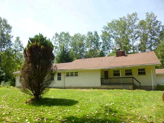 Elwell, Belleville, MI 48111 