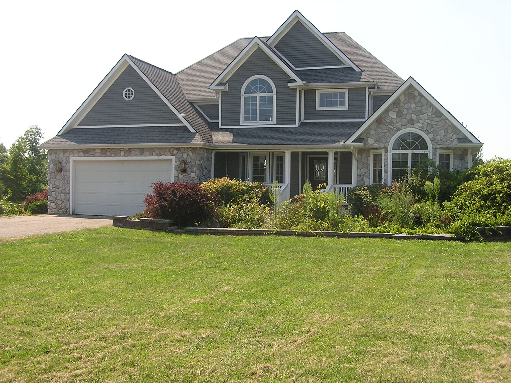 173 N Hayes Rd, Lapeer, MI 48446 
