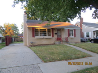 22006 Gaukler St, St Clair Shores, MI 48080 
