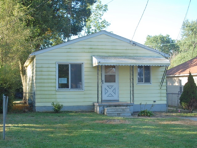 1112 Morris Hills Pkwy, Mount Morris, MI 48458 