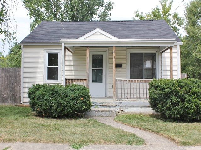 814 Lincoln Ave, Flint, MI 48507 