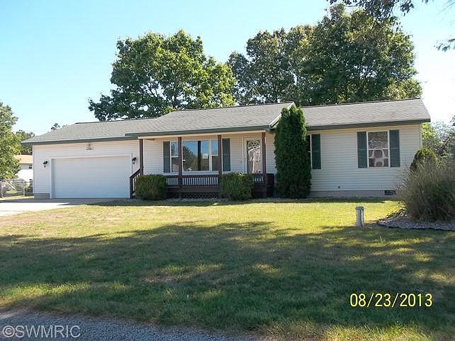 Holiday St, Muskegon, MI 49441 