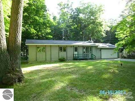 Lardie Road, Traverse City, MI 49686 