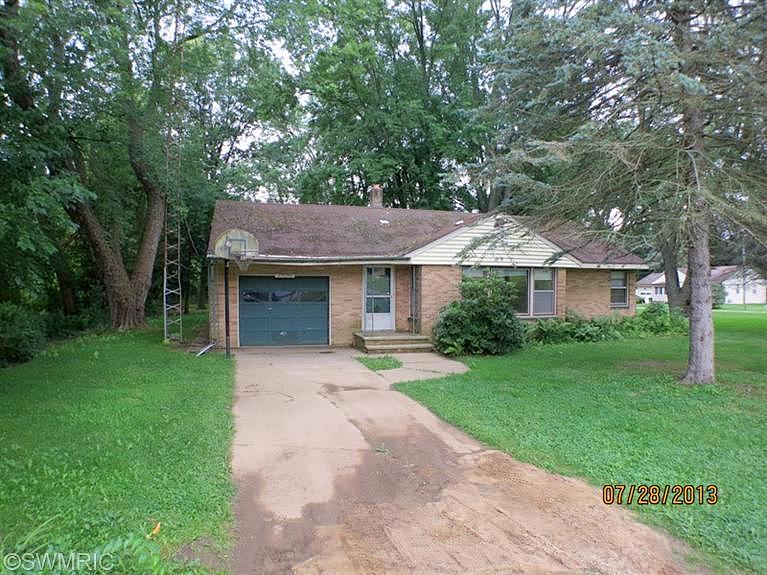 Oak, Sturgis, MI 49091 