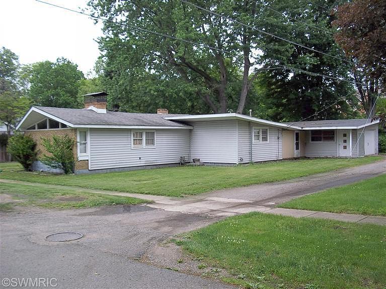 4Th, Constantine, MI 49042 