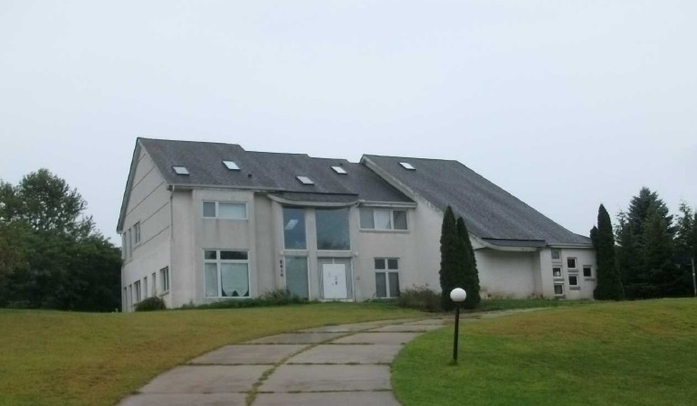 5910 Ridgewood Lane, White Lake, MI 48383 