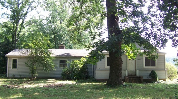 33545 56th Ave, Paw Paw, MI 49079 