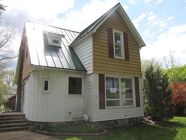 North, Marcellus, MI 49067 
