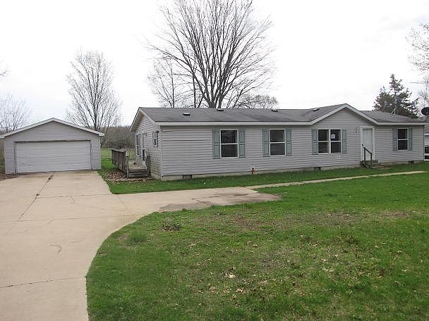 Klumbis, Dowagiac, MI 49047 