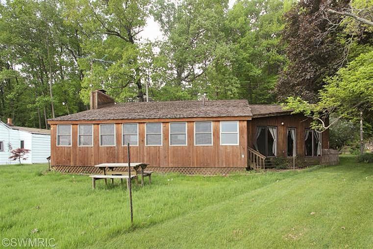 Cisco Bay Dr, Dowling, MI 49050 