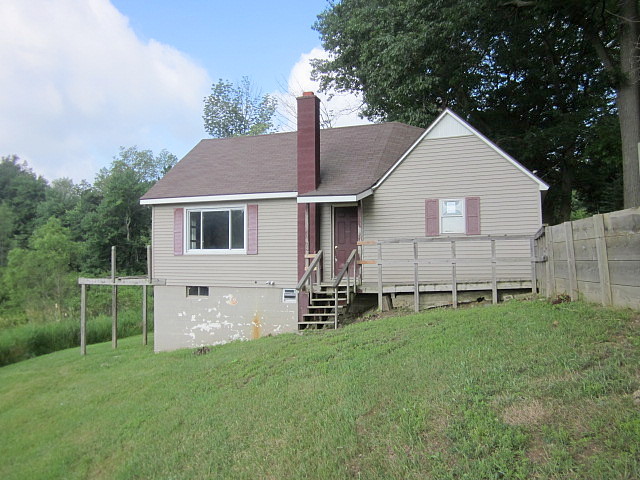 Stevens, Delton, MI 49046 