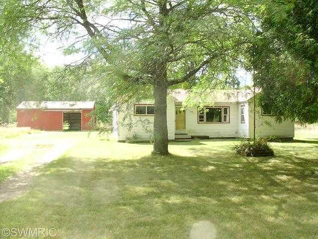 S Bingham Rd, White Cloud, MI 49349 