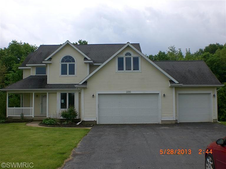 Country Place Dr Se, Alto, MI 49302 
