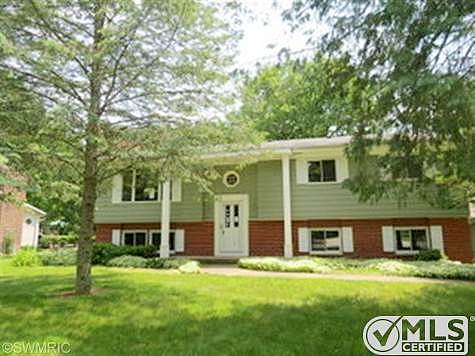 Vista, Fremont, MI 49412 