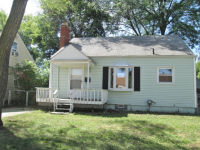 24819 Valley Ave, Eastpointe, MI 48021 