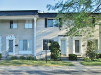 28212 Universal Dr, Warren, MI 48092 