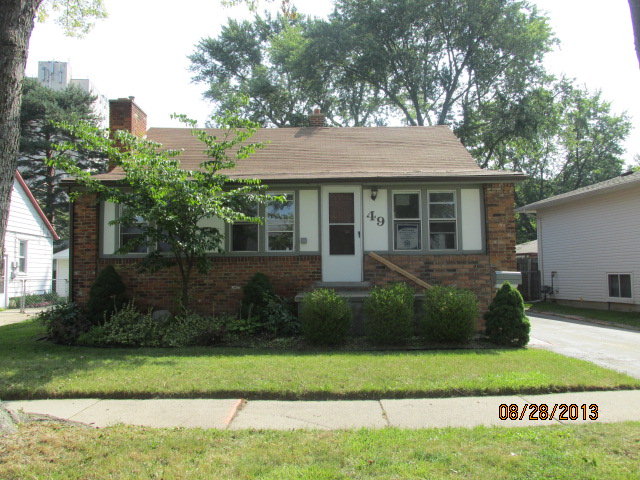49 S Custer Ave, Clawson, MI 48017 