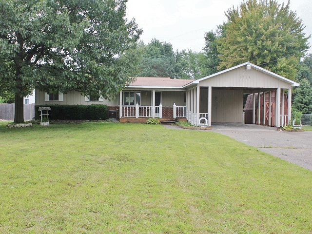 8574 N Mckinley Rd, Flushing, MI 48433 