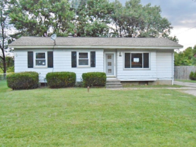 4211 Keene Dr, Grand Blanc, MI 48439 