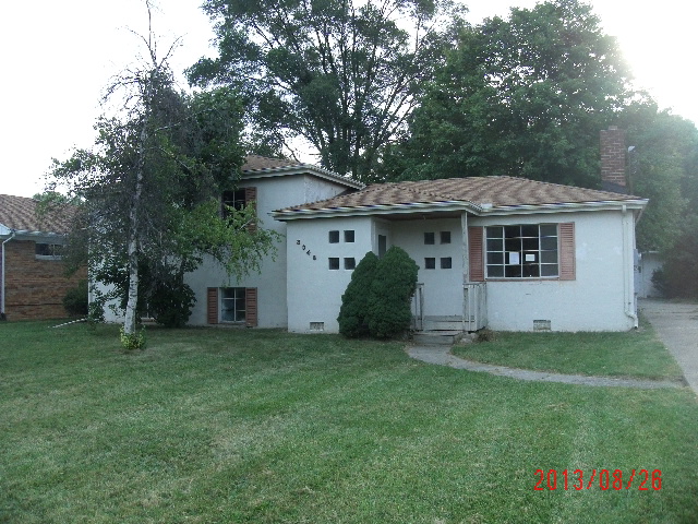 3048 Lanning Dr, Flint, MI 48506 