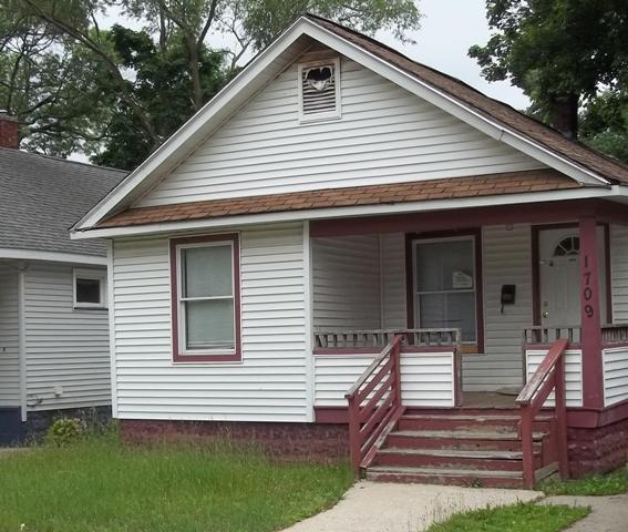 1709 Pine St, Muskegon, MI 49442 