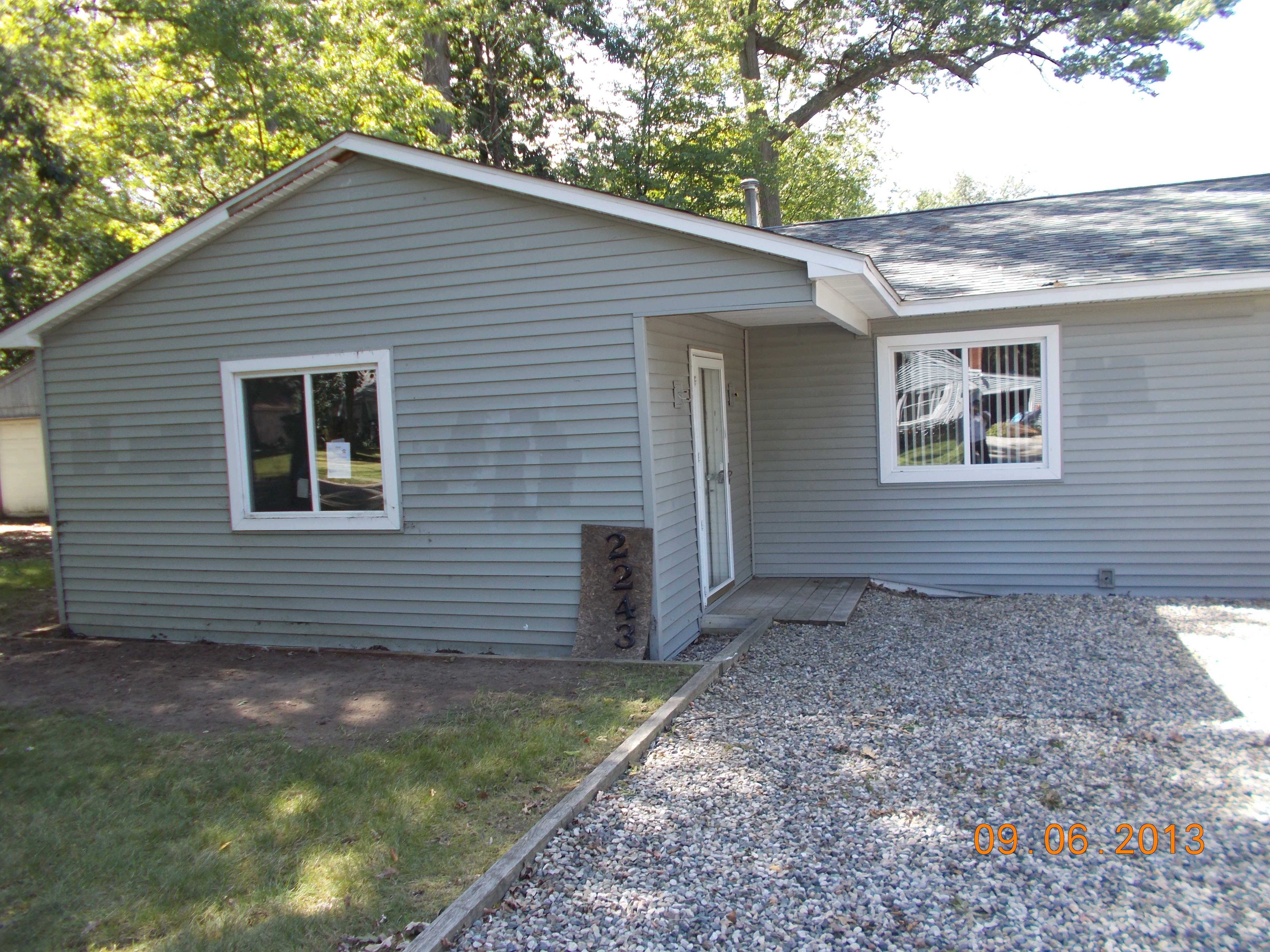 2243 Overridge Ave, Waterford, MI 48327 