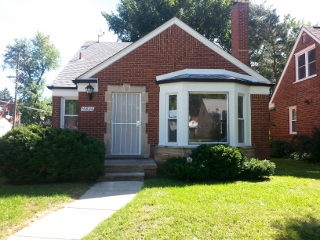 16600 Vaughan St, Detroit, MI 48219 