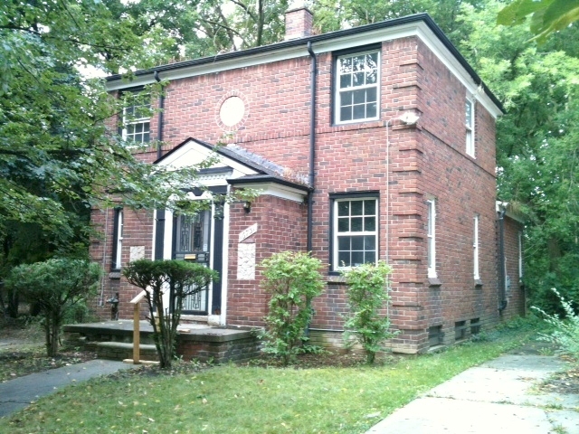 16731 Rutherford St, Detroit, MI 48235 