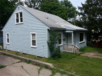 20 Crescent Dr, Kalamazoo, MI 49001 