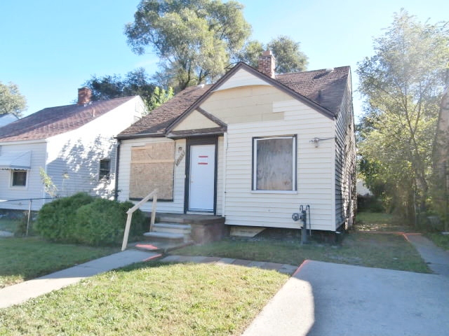 18040 Fenelon St, Detroit, MI 48234 