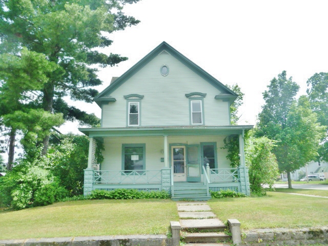 251 W Franklin Ave, Reed City, MI 49677 