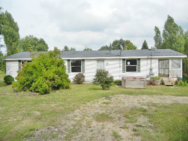 7892 Stoneschool Rd, Houghton Lake, MI 48629 