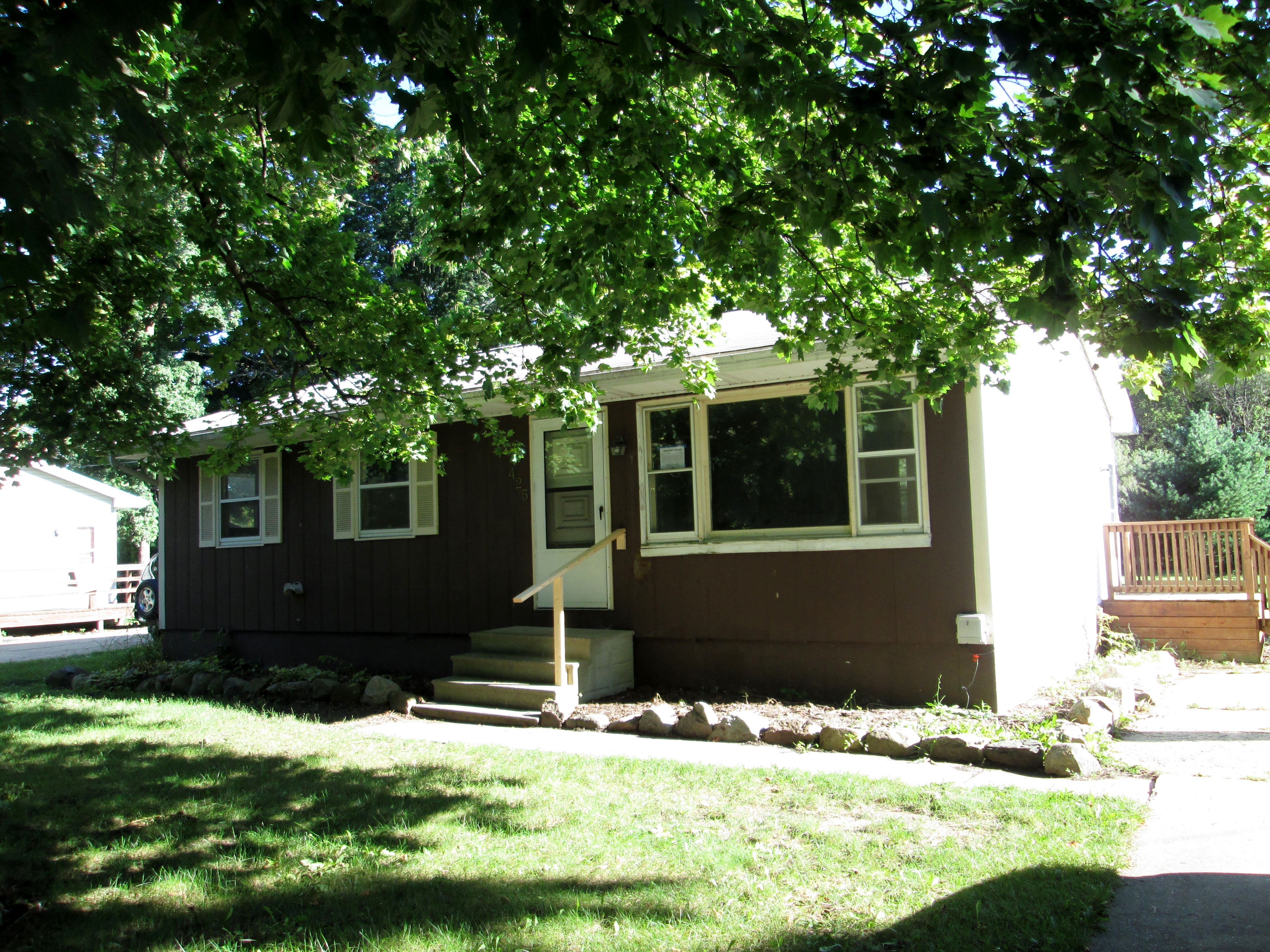 425 Portage St, Grass Lake, MI 49240 
